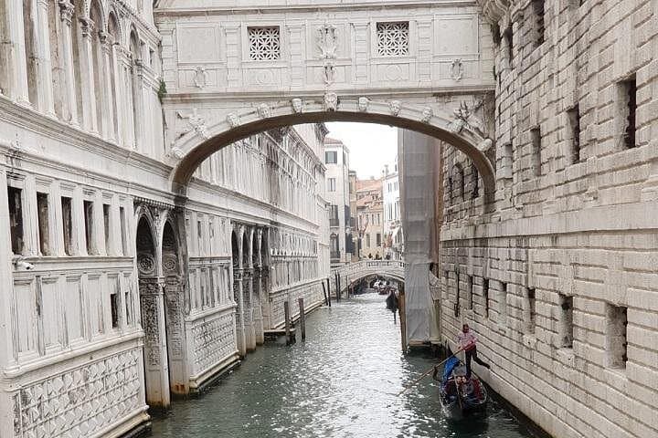 Accessible Venice Tour With Wheelchair Including Doge Palace & St Mark Basilica