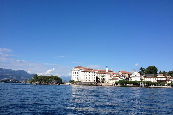 Stresa to Isola Bella Hop-On Hop-Off Boat Ticket