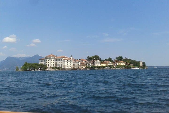 Stresa to Isola Bella Hop-On Hop-Off Boat Ticket