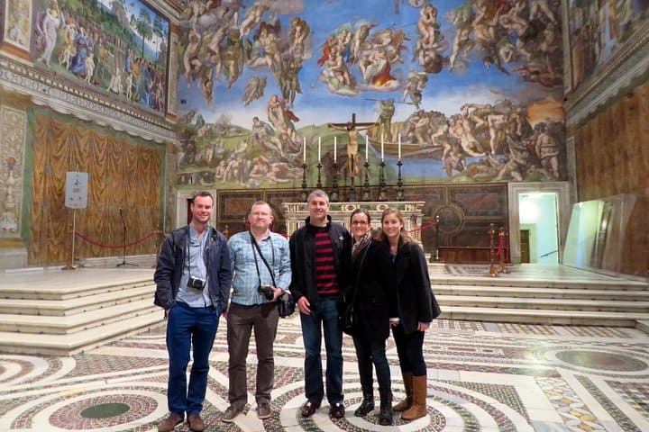 Early Morning Vatican: Small Group Tour Max 6 People or Private