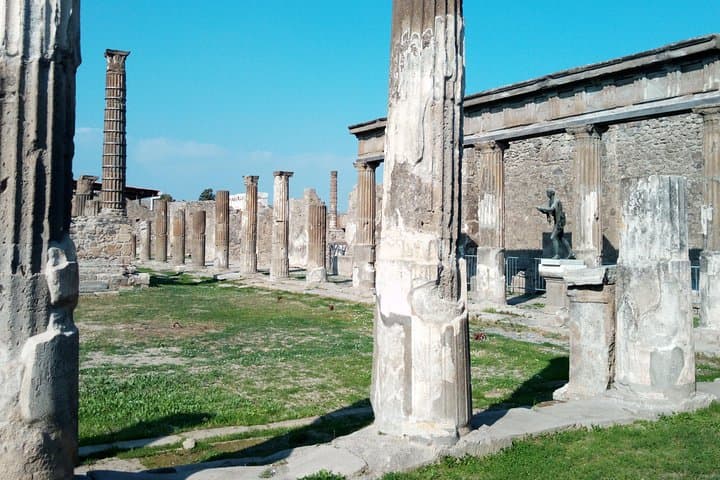 Top Excursions-Italy
Pompeii & Vesuvius SkipTheLine Lunch and WineTasting from Rome
