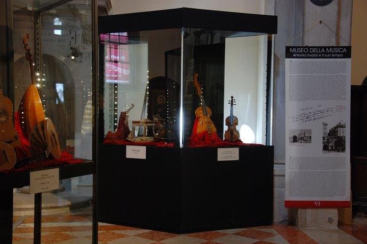Interpreti Veneziani Concert in Venice Including Music Museum