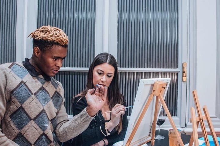 Paint & Sip in a 17th-Century Palazzo with Wine & Pizza