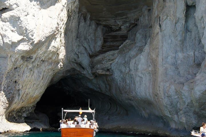 Spectacular views of the famous Grottos and caves of Capri