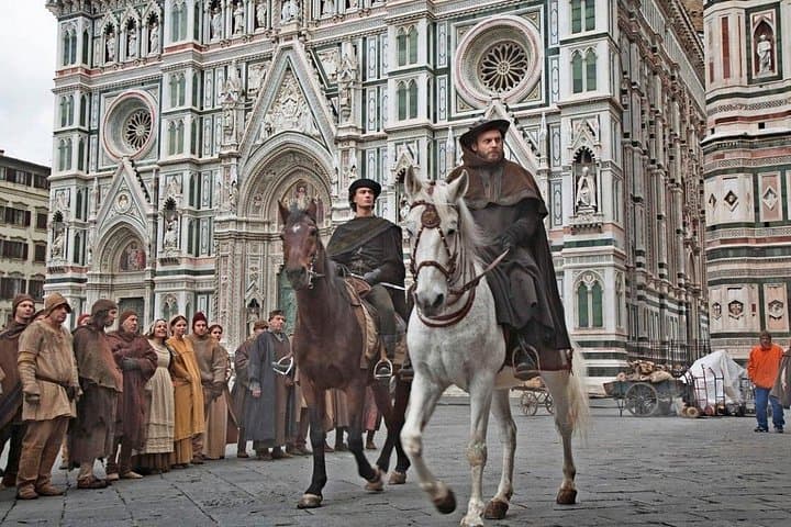 Florence: 2 hours Medici family semi-private Tour