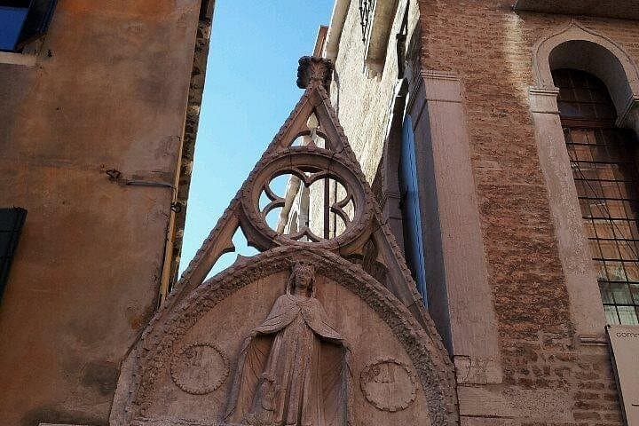 Friendinvenice Se è una città magica, lo è sicuramente ancora di più nelle prime ore in cui si respira un'atmosfera molto speciale