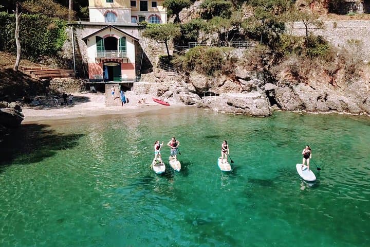 Departure of the tour from Niasca, Paraggi Bay