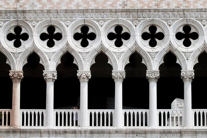 Venice Walking Tour with Basilica & Doge’s Palace