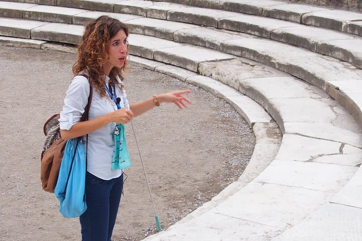 Tour in the ruins of Pompeii with an archaeologist