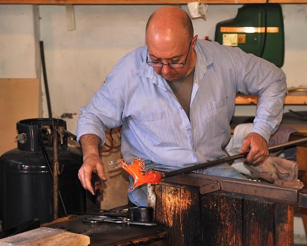 A master working the glass