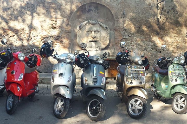Vespa Rental in Rome 24 hours