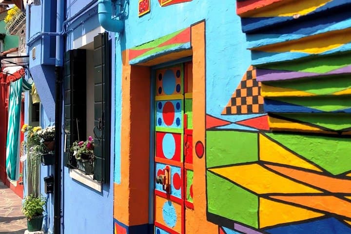 Half-Day Motorboat Cruise to Venice Lagoon Islands Murano and Burano