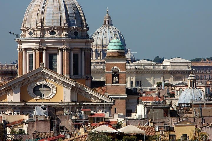 Private Transfer from Sorrento to Rome with 2 hrs for sightseeing