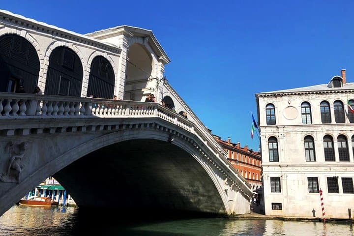 One-Day Venice: Skip-the-Line St. Mark’s Basilica, Walk & Gondola