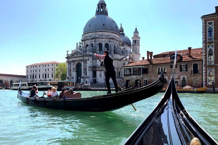 One-Day Venice: Skip-the-Line St. Mark’s Basilica, Walk & Gondola