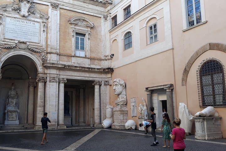 Capitol Hill and Capitoline Museums - Skip the line Private Tour