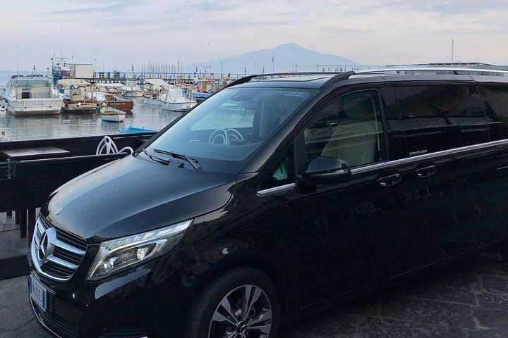 Private transfer from Sorrento to Florence - our vehicle