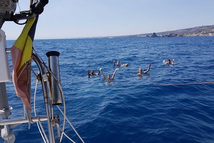 Sunset sailing cruise with aperitif