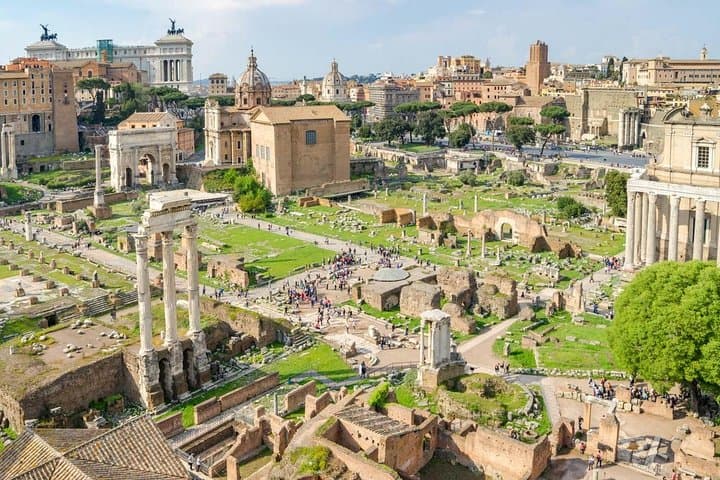 Colosseum & Roman Forum Small Guided Group - Skip the Line Tour