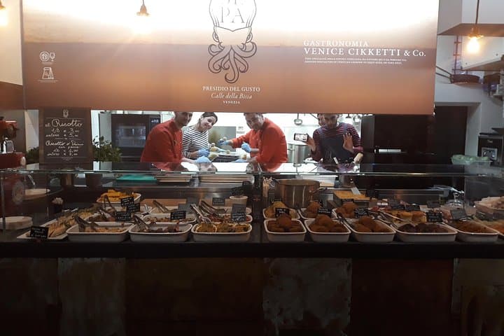Rialto Food Tour With View