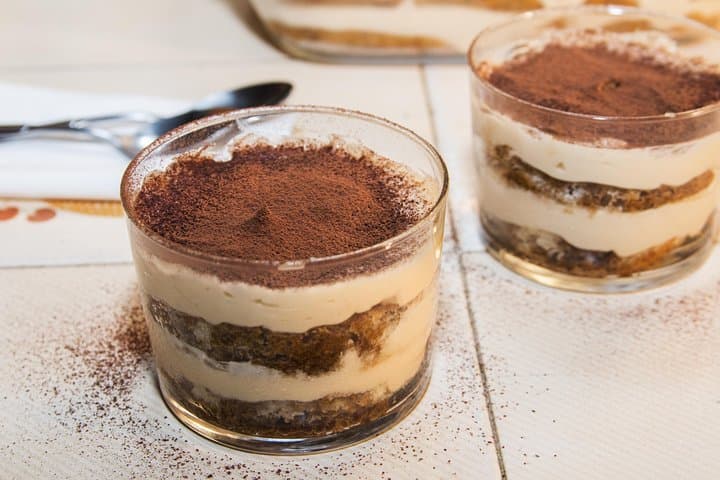 Private Pizza & Tiramisu Class at a local's home with tasting in Bologna