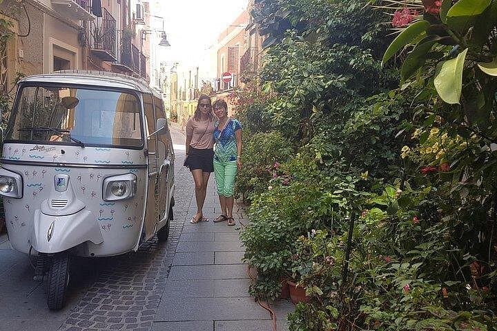Apelisetta tuk tuk: 1 tour of Cagliari