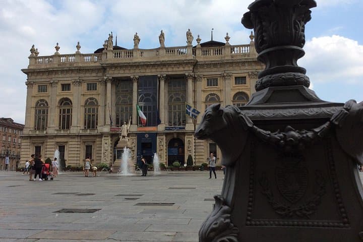 Palazzo Madama and fountains