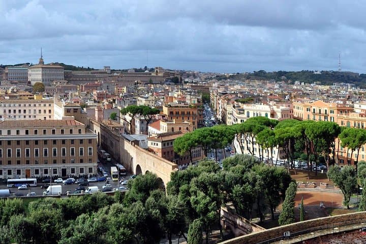 Private Transfer from/to Fiumicino Airport to/from hotel in Rome