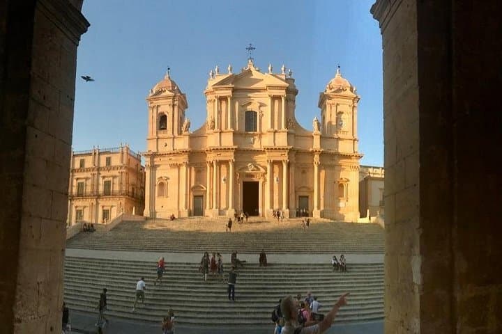 Note: The Timeless Charm of Baroque Beauty