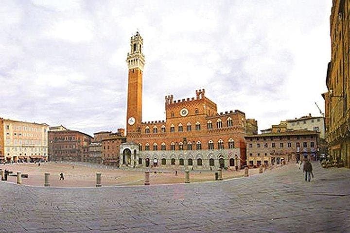 From Florence: Tour to Siena and San Gimignano by Minivan