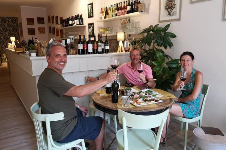 private wine tasting