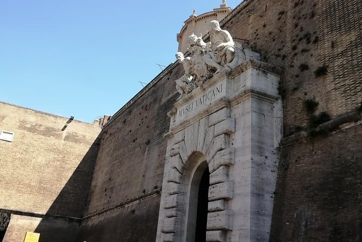 Skip-The-Line: Vatican & Sistine Chapel Last Minute Tour Tickets