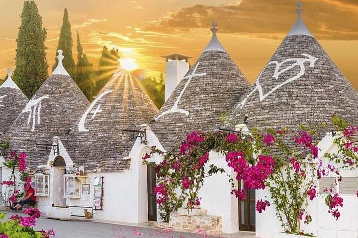 Alberobello with a local tour guide!(shared tour max.15 pax)