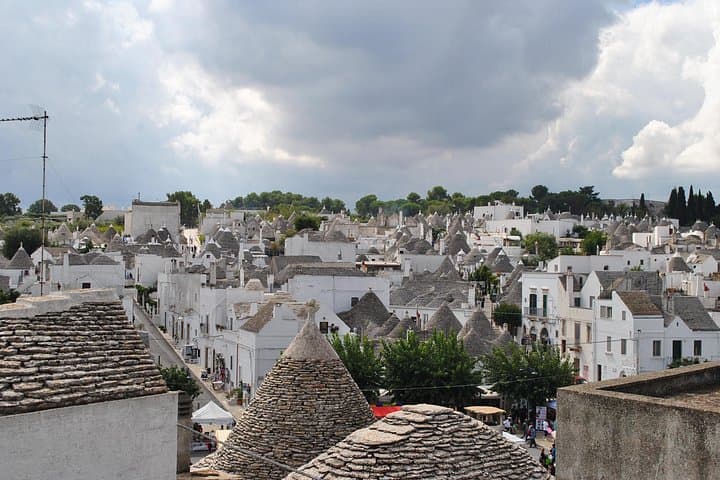 Alberobello with a local tour guide!(shared tour max.15 pax)