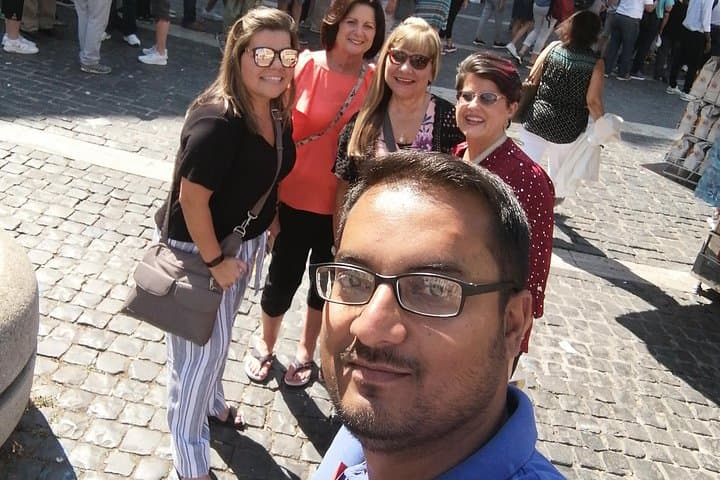 Skip-the-Line: Entrance Tickets for Sistine Chapel & Vatican with Guide