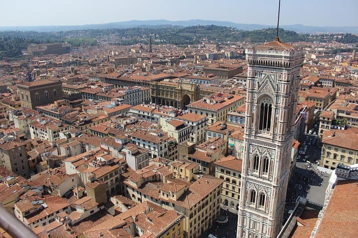 Shore excursion from Livorno to Florence and Pisa by private minivan