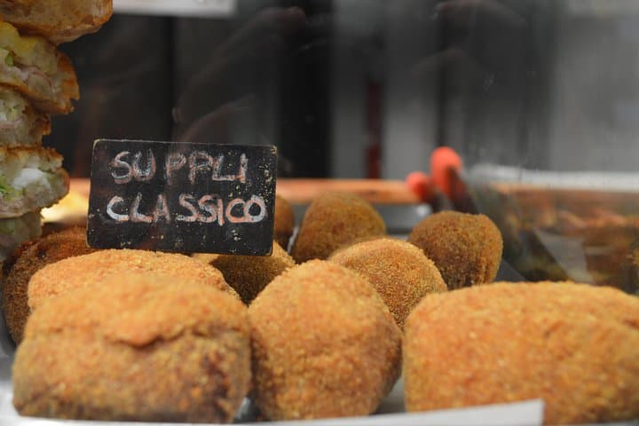 Tasty Trastevere Street Food Tour in Rome from Tiberine Island to Ponte Sisto