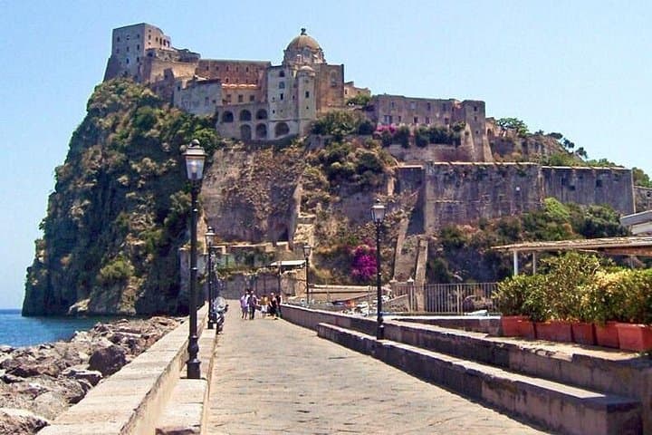 From Naples: Ischia Island Day Trip with Lunch
