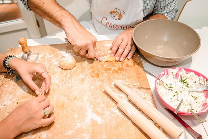Cesarine: Small group Pasta and Tiramisu class in Padua