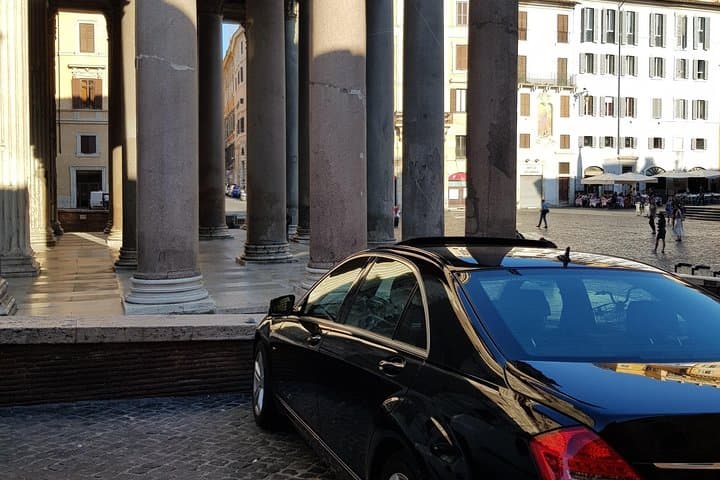 Private Departure Transfer: Hotel to Rome Fiumicino Airport