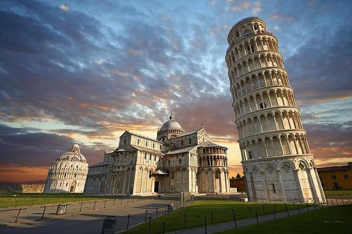 Private car trip to Florence and Pisa from the Port of Livorno (10 h)