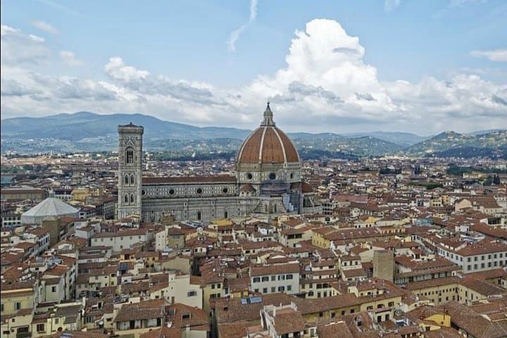 Private car trip to Florence and Pisa from the Port of Livorno (10 h)