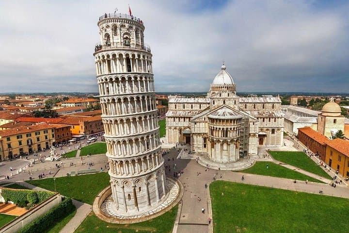 Private car trip to Florence and Pisa from the Port of Livorno (10 h)