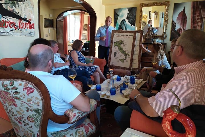 Wine and Extra virgin olive oil tasting in Lucca, Tuscany