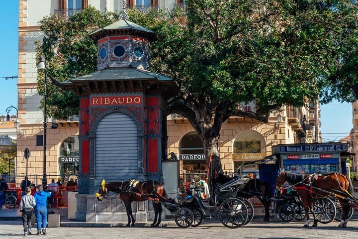 Highlights & Hidden Gems With Locals: Best of Palermo Private Tour