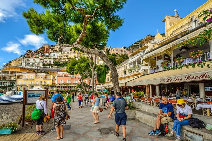 Transfer from Naples to Positano with 2 hours Private Tour in Pompeii
