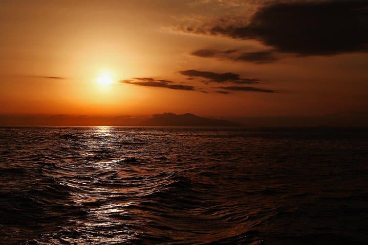 Sunset tour by private boat