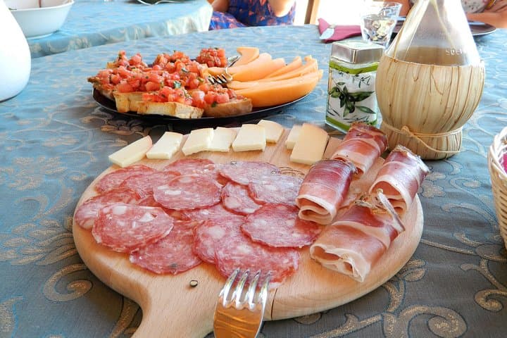 6-Day Learn to Cook on a Budget Getaway in Tuscany