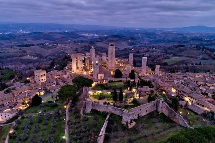 Tuscany Wine Tasting and Lunch Private Day Trip from Rome