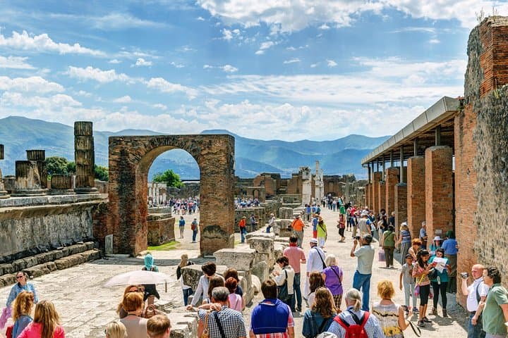 From your cruise ship to Pompeii Private Tour all inclusive